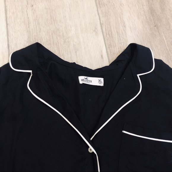 Hollister Pajama Style Top - Picture 6 of 6